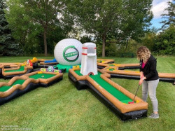Play-A-Round 1 Hole Mini Golf